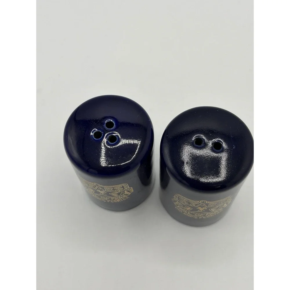 Vintage Orlando Florida‎ Stars Hall Of Dame Salt and Pepper Shakers Blue